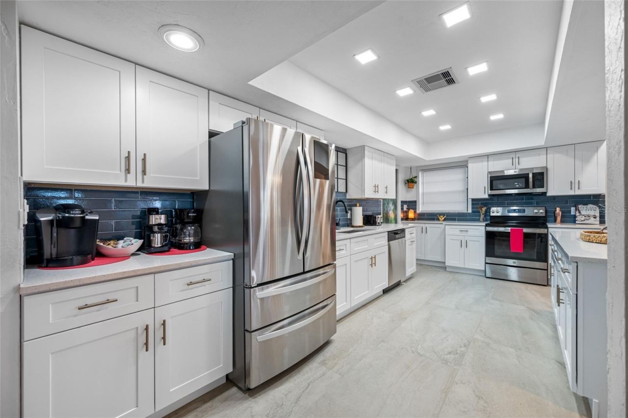 2153 Karan Way, Clearwater, FL 33763 Photo