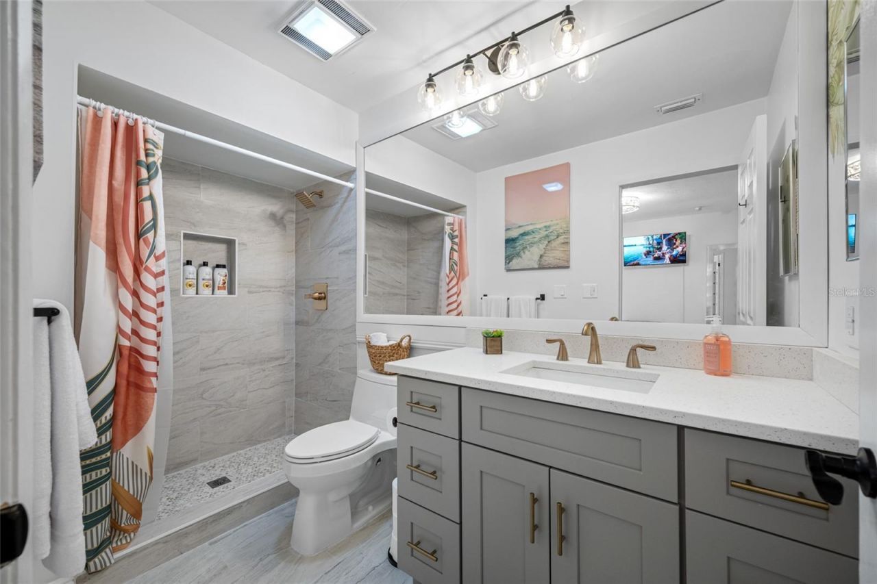 2153 Karan Way, Clearwater, FL 33763 Photo