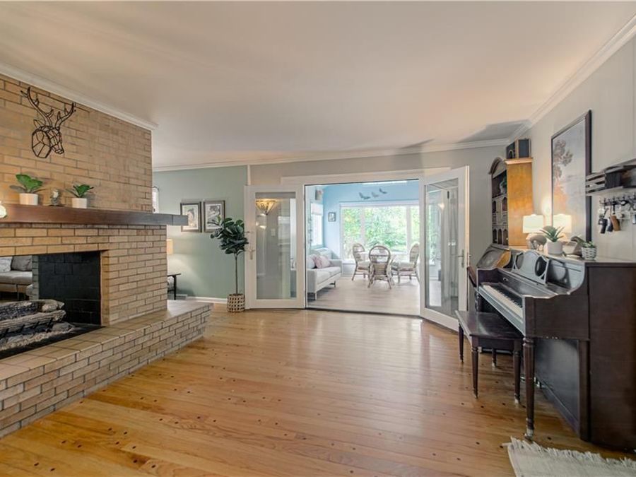 Property Image 6