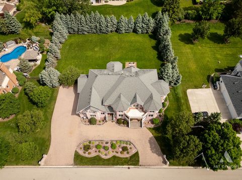 Main Photo