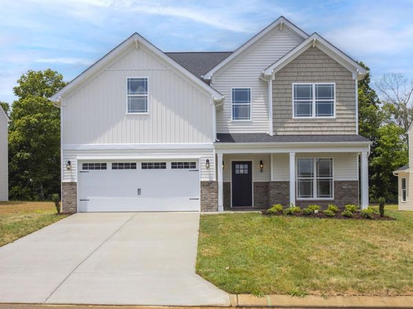 5016 Salient Dr, Spring Hill, TN 37174
