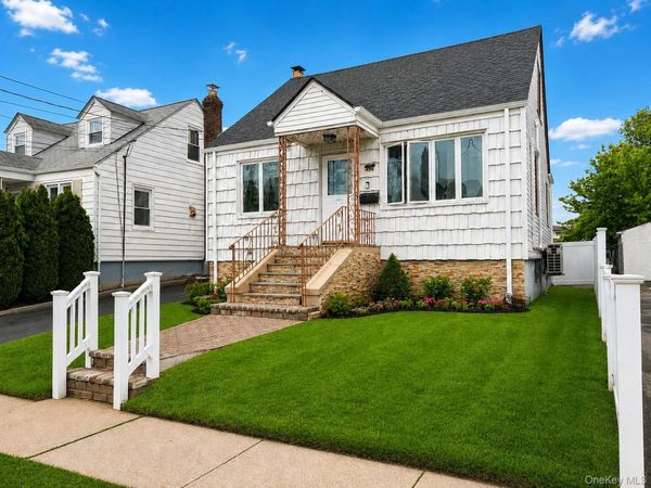 494 Lincoln Street, Cedarhurst, NY 11516