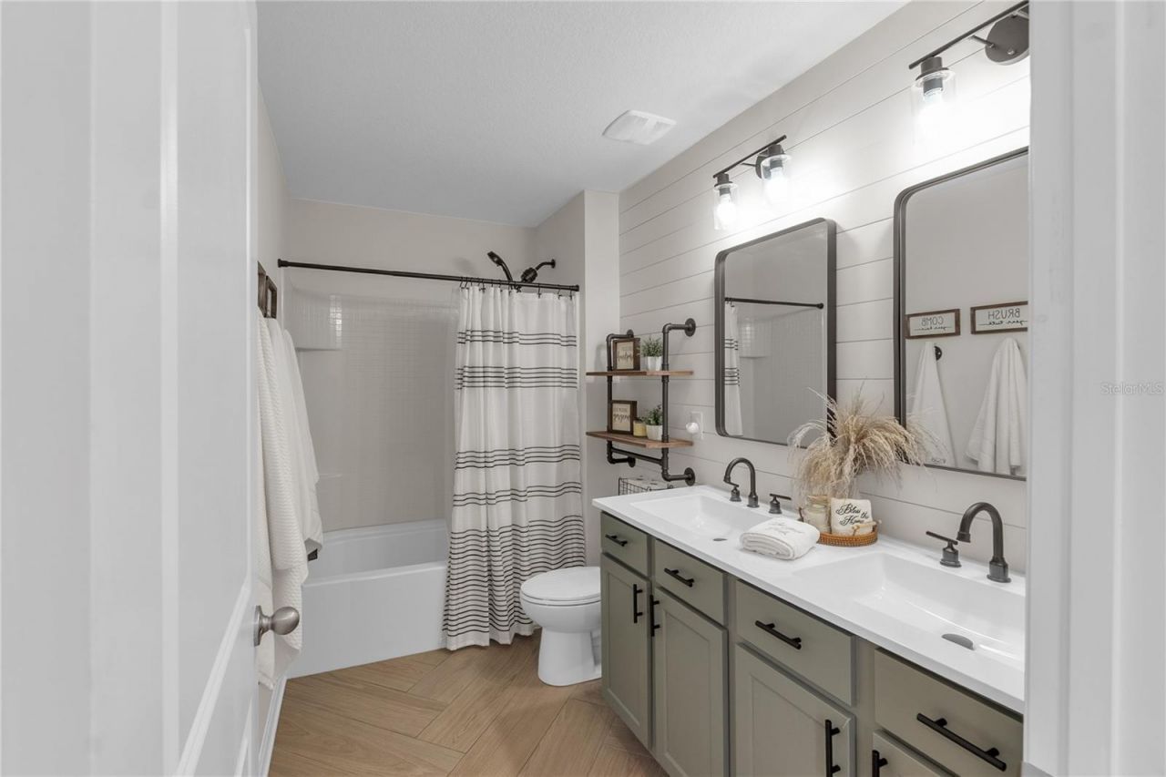 5223 San Palermo Drive, Bradenton, FL 34208 Photo