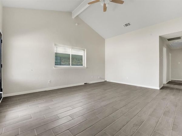 405 S Las Vegas Trail, White Settlement, TX 76108