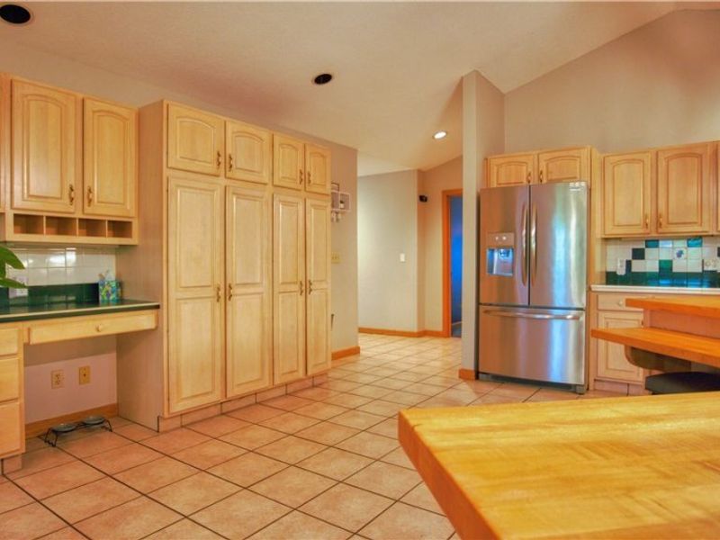 1751 Squaw Creek Drive, Girard, OH 44420 Photo 13