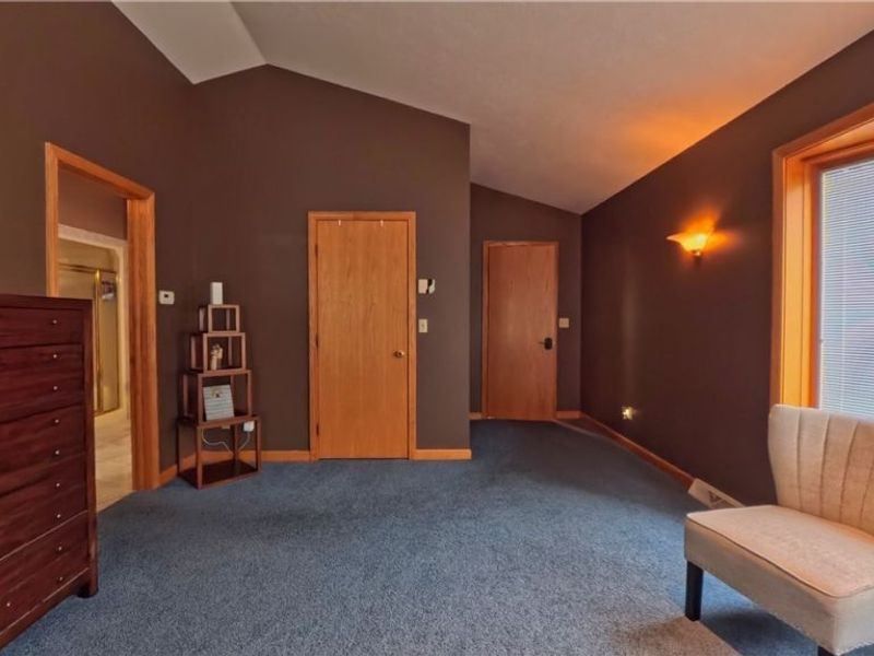 1751 Squaw Creek Drive, Girard, OH 44420 Photo 19
