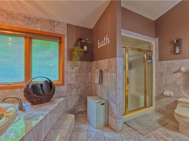 1751 Squaw Creek Drive, Girard, OH 44420 Photo 21