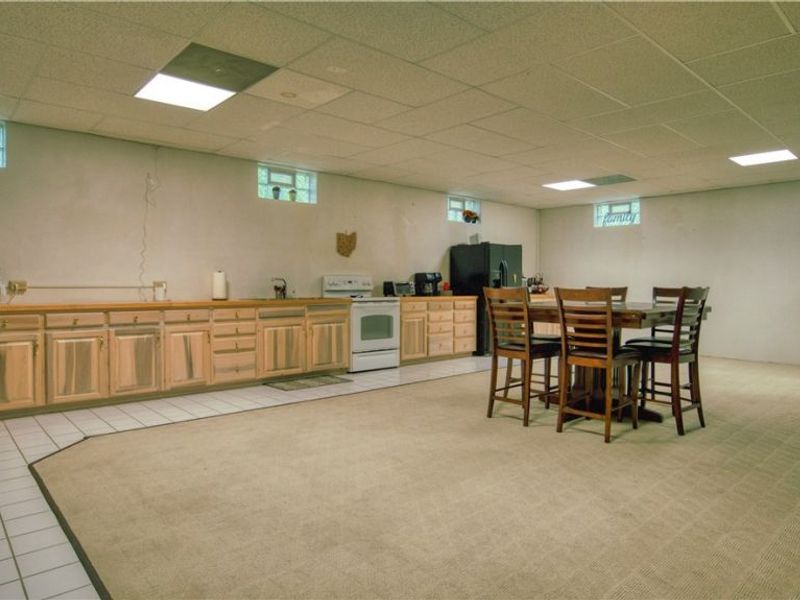 1751 Squaw Creek Drive, Girard, OH 44420 Photo 36