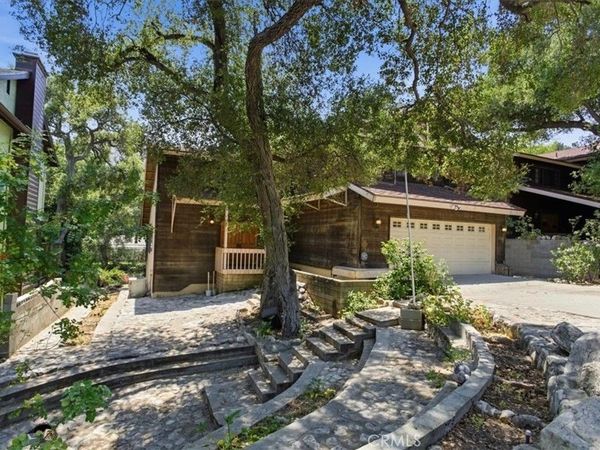 3810 Honolulu Avenue, La Crescenta, CA 91214