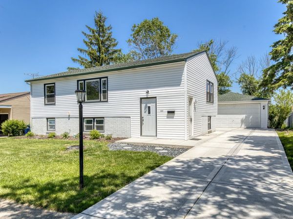 8920 Fairway Drive , Orland Park, IL 60462