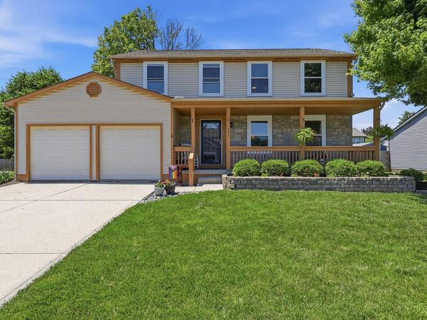 573 Courtland Lane , Pickerington, OH 43147