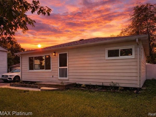 208 Devonshire Street, Ypsilanti Twp, MI 48198