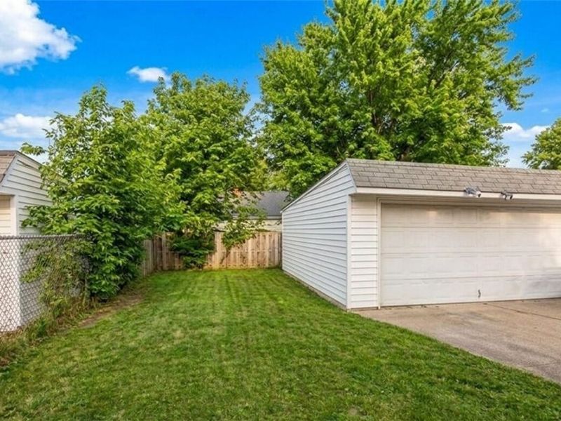 25151 Zeman Avenue , Euclid, OH 44132 Photo 31