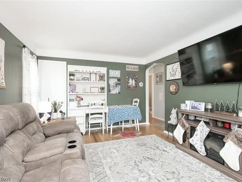 25151 Zeman Avenue , Euclid, OH 44132 Photo 4