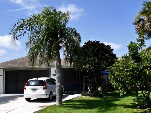 2268 SE Shelter Drive, Port St. Lucie, FL 34952