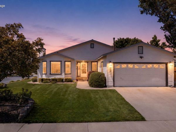 616 Kim Court, Gardnerville, NV 89460