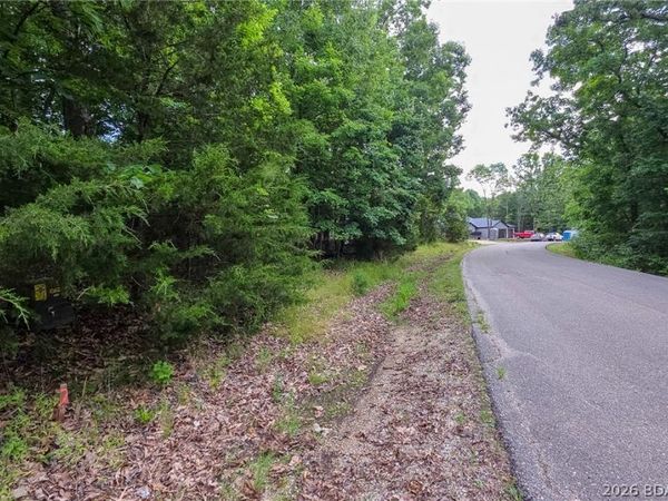 Lot #1352 Champion Drive , Sunrise Beach, MO 65079