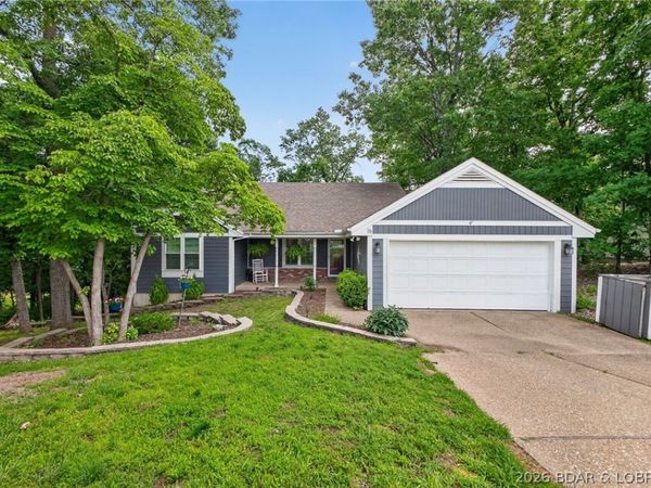 16 Old Duckhead Road , Lake Ozark, MO 65049