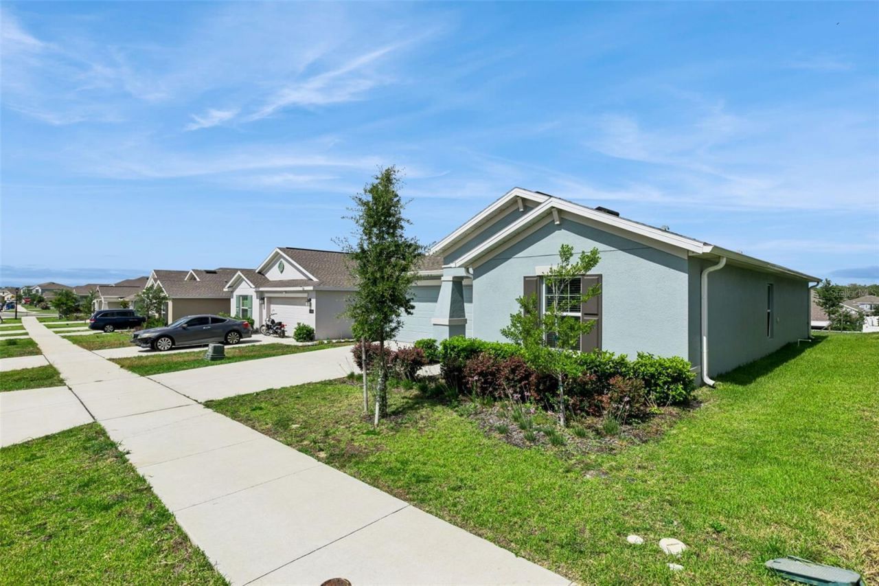 1949 Heart Lake Drive, Groveland, FL 34736 Photo