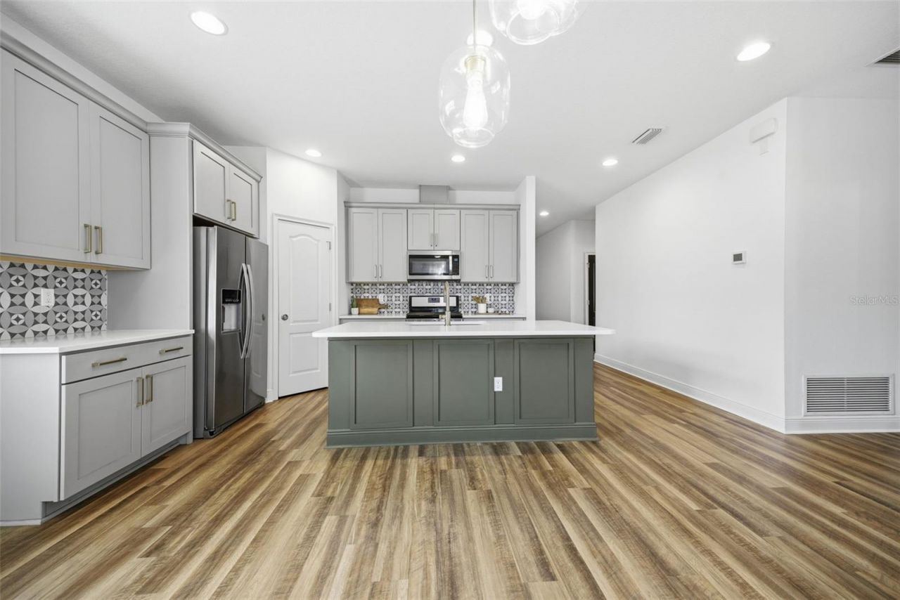 14831 Trails Edge Boulevard, Odessa, FL 33556 Photo