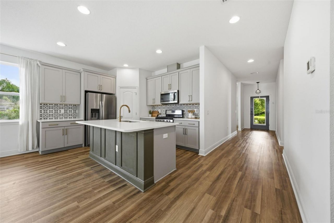 14831 Trails Edge Boulevard, Odessa, FL 33556 Photo