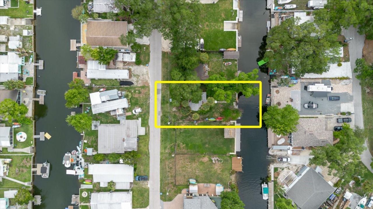 5323 Circle Drive, Weeki Wachee, FL 34607 Photo