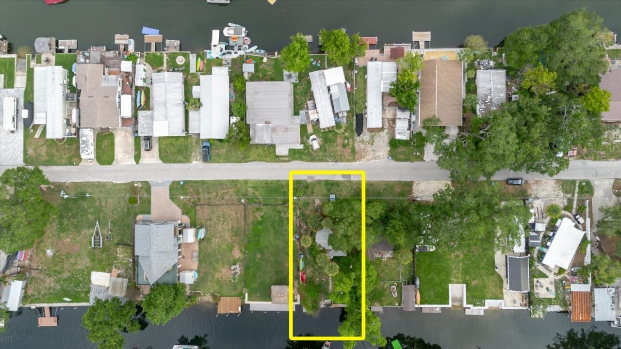 5323 Circle Drive, Weeki Wachee, FL 34607 Photo