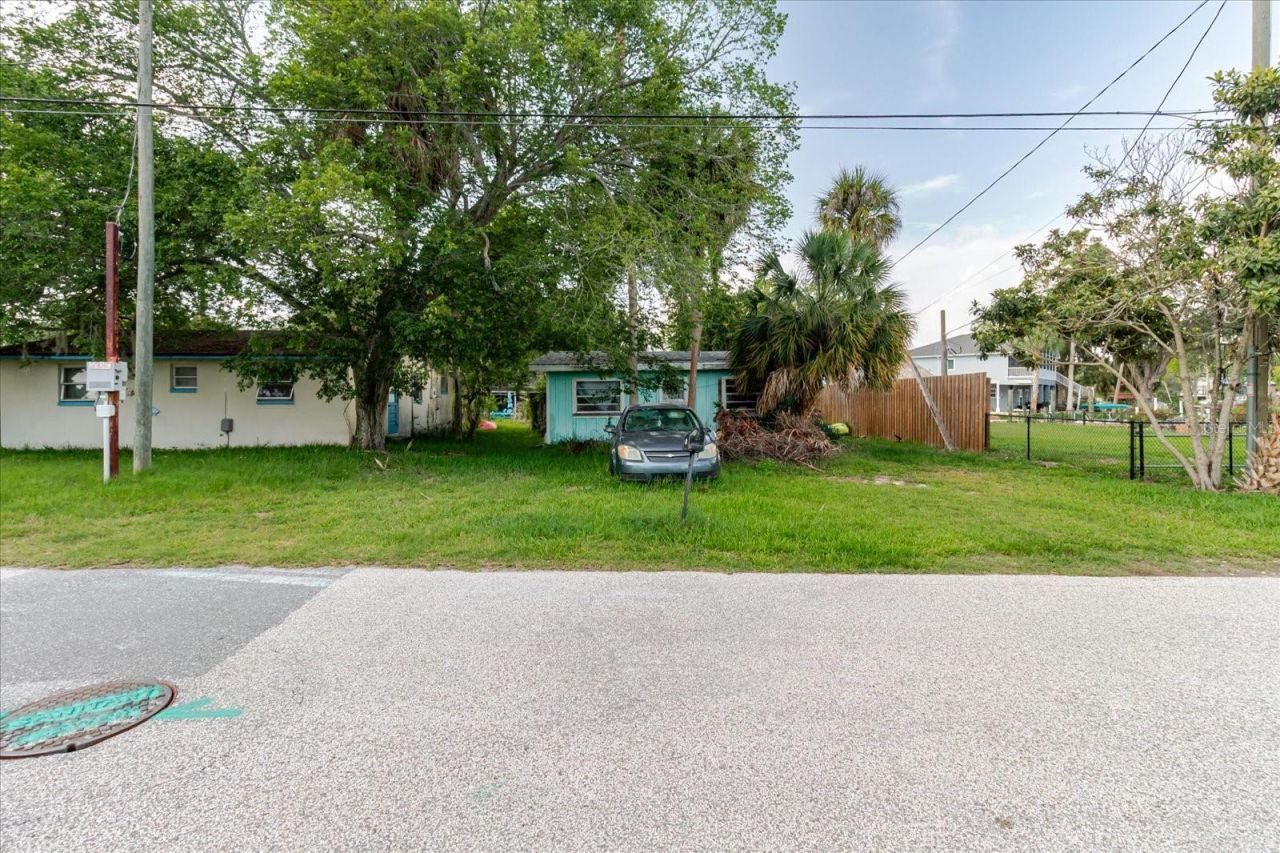 5323 Circle Drive, Weeki Wachee, FL 34607 Photo