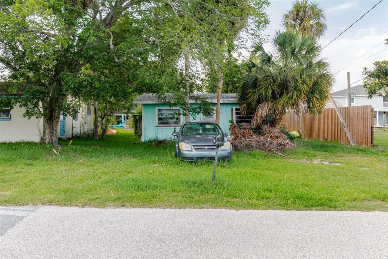 5323 Circle Drive, Weeki Wachee, FL 34607 Photo