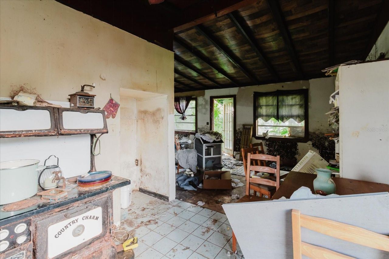 5323 Circle Drive, Weeki Wachee, FL 34607 Photo