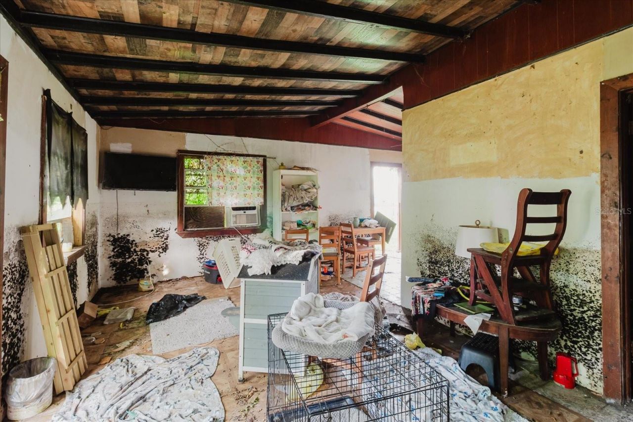 5323 Circle Drive, Weeki Wachee, FL 34607 Photo