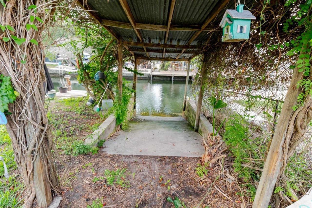 5323 Circle Drive, Weeki Wachee, FL 34607 Photo