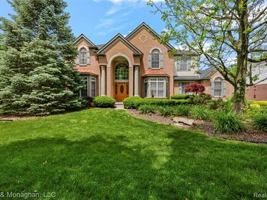 48322 Antique Road, CANTON, MI 48187