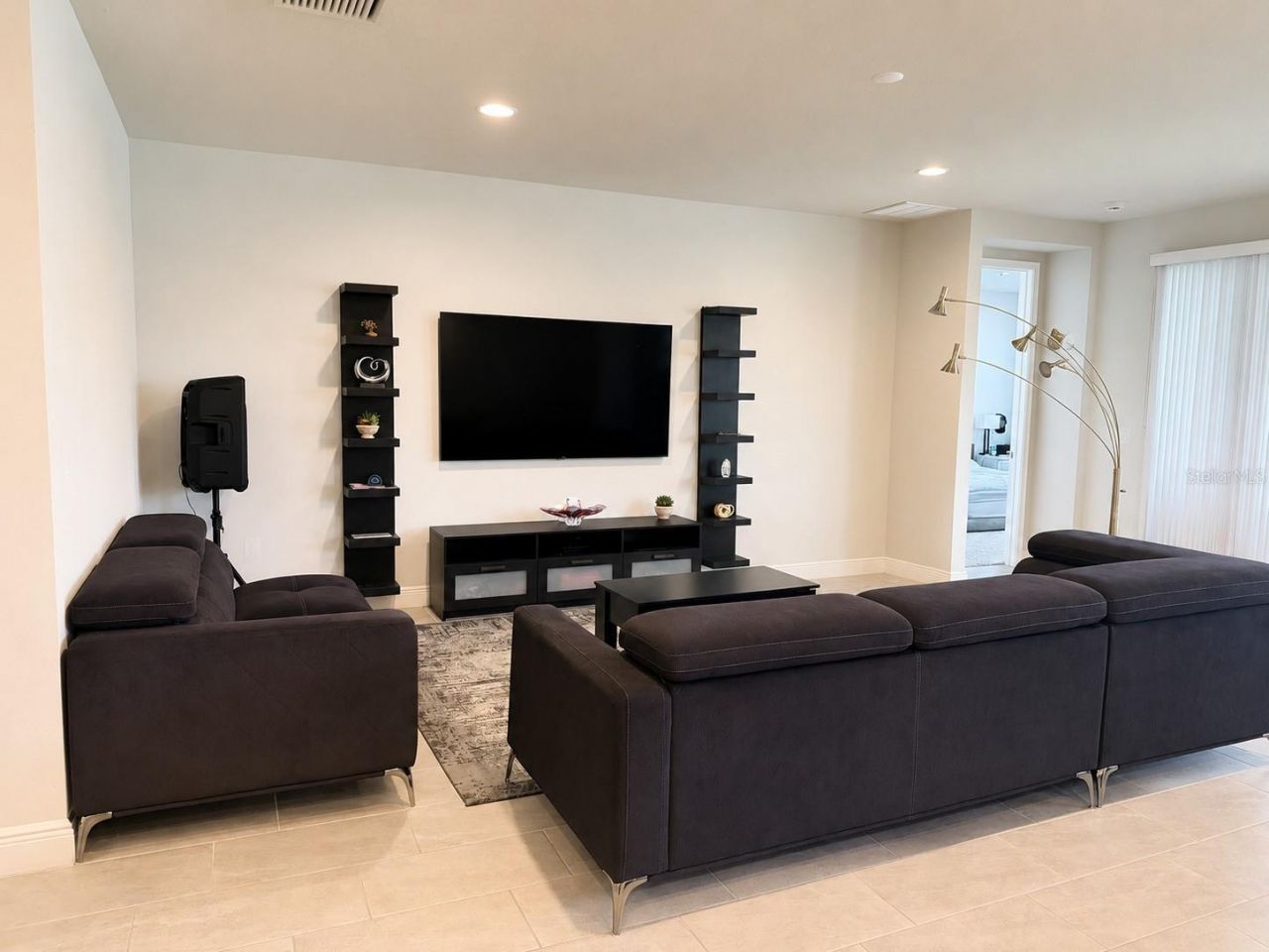 5738 Long Shore Loop, Sarasota, FL 34238 Photo