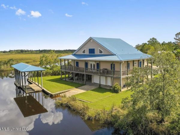 4166 Old Lazy River Road, Bay Saint Louis, MS 39520