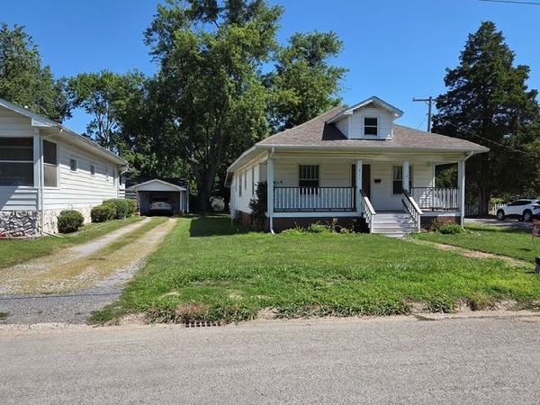 511 Lawrence Street, Benton, IL 62812