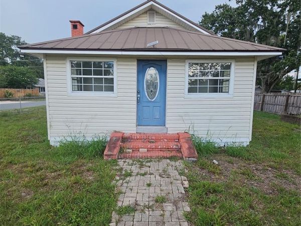 220 DIXIE HIGHWAY, AUBURNDALE, FL 33823