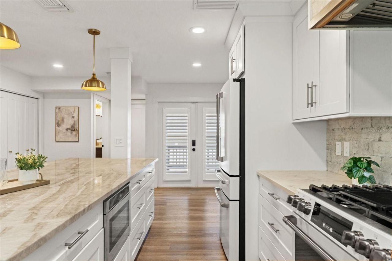 516 36th Avenue N, Saint Petersburg, FL 33704 Photo