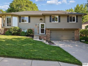 11030 Z Street , Omaha, NE 68137