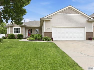 20129 Douglas Street, Omaha, NE 68022