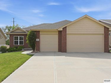 9010 S 21st Street , Bellevue, NE 68147