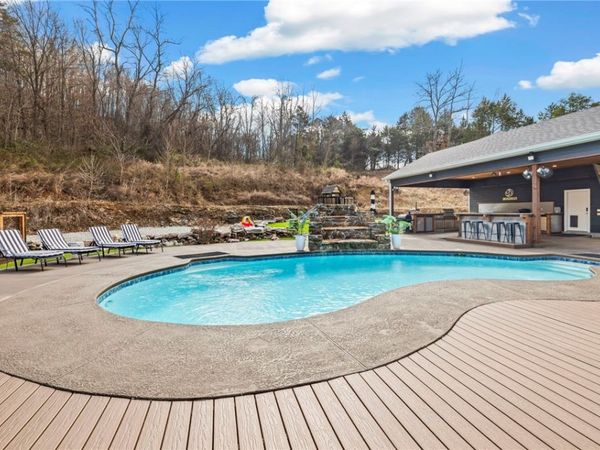 230 Madison 2625, Huntsville, AR 72740