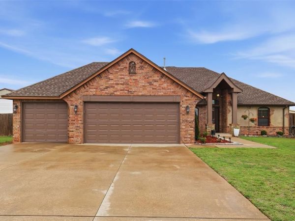 1100 Antler Ridge, Tuttle, OK 73089