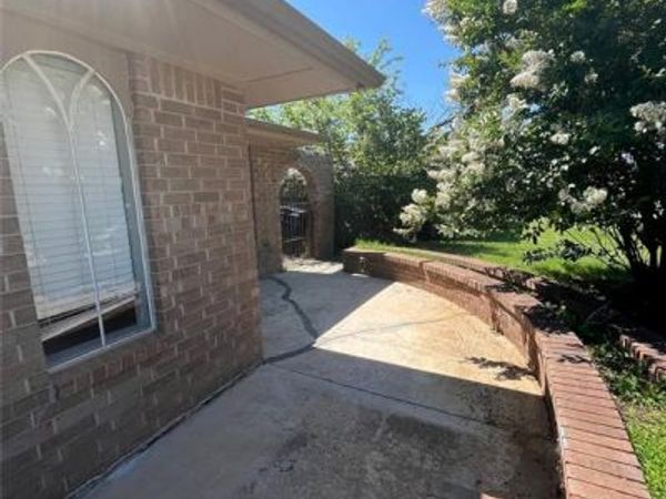 3604 N Willow Springs Drive, Oklahoma City, OK 73112