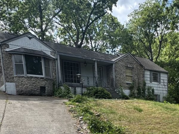 1404 Riverwood Dr , Nashville, TN 37216