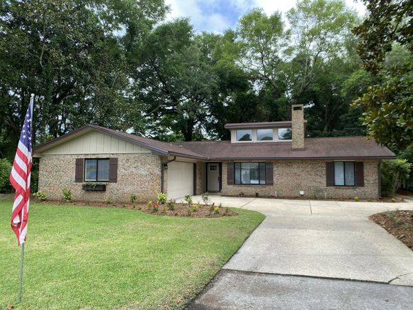 605 Sailboat Drive, Niceville, FL 32578
