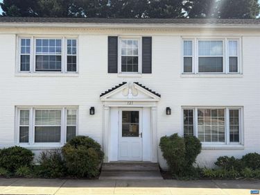 121 HESSIAN HILLS RDG, Unit 3, Charlottesville, VA 22901