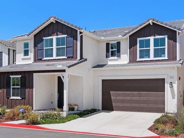 741 Kingbird Loop, Oceanside, CA 92058