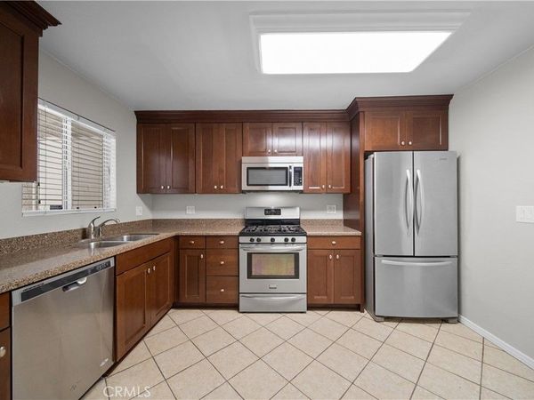 21346 Nandina, Unit 102, Newhall, CA 91321