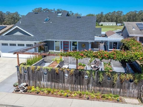 1558 MIZZEN Lane, Half Moon Bay, CA 94019